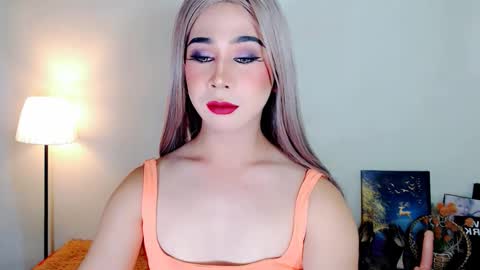 Snapshot of expensive_elise chatting on February 2026 10:56:01 AM expensive_elise online show from February 2026 10:56:01 AM