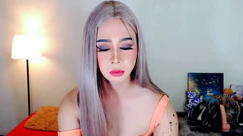 Snapshot of expensive_elise chatting on February 2026 05:45:02 PM expensive_elise online show from February 2026 05:45:02 PM