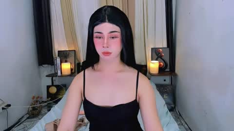 Snapshot of expensive_elise chatting on June 2026 04:33:01 PM expensive_elise online show from June 2026 04:33:01 PM