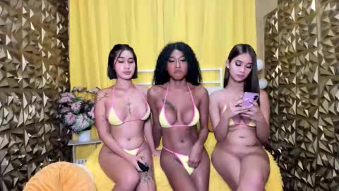 Snapshot of expensivefvckingcandy chatting on November 2025 01:15:01 AM IG jane elizabeth0801 online show from November 2025 01:15:01 AM