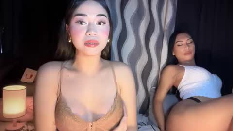 Snapshot of expensivets_chloe chatting on October 2025 10:25:01 AM chloee online show from October 2025 10:25:01 AM