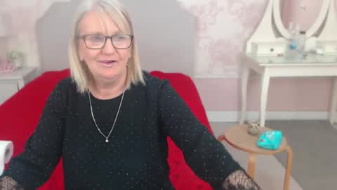 Alana online show from April 2026 08:20:01 PM