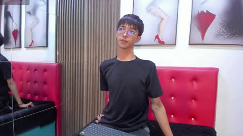 Eyden online show from March 2026 09:14:02 PM