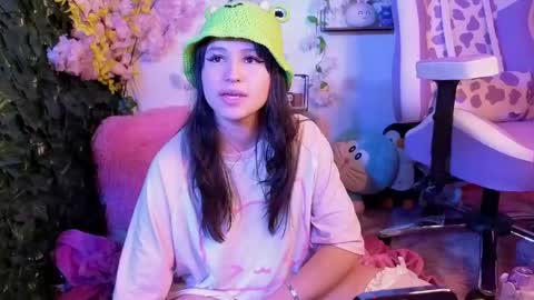 Snapshot of eymmy_24 chatting on June 2026 06:52:02 AM eymmy_24 online show from June 2026 06:52:02 AM