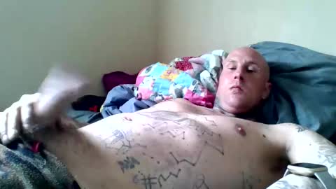 Snapshot of ezekielll1999 chatting on March 2026 04:43:01 PM ezekielll1999 online show from March 2026 04:43:01 PM