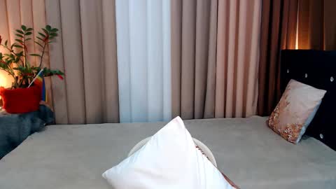 UR SWEET EZRA online show from December 2024 11:14:01 AM