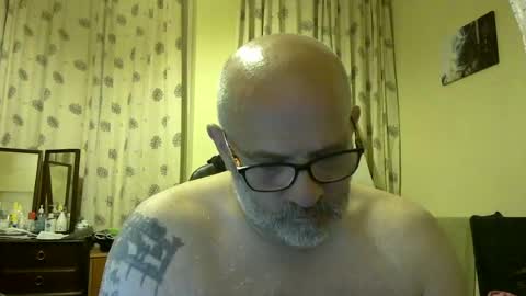 Snapshot of f1zzeek chatting on June 2026 01:03:01 AM f1zzeek online show from June 2026 01:03:01 AM