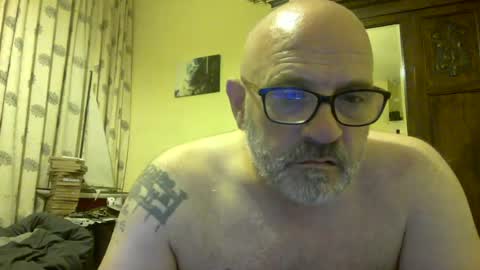 Snapshot of f1zzeek chatting on June 2026 10:13:02 PM f1zzeek online show from June 2026 10:13:02 PM