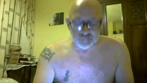 Snapshot of f1zzeek chatting on July 2026 09:39:01 PM f1zzeek online show from July 2026 09:39:01 PM
