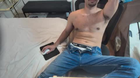 fabiano_hernandes30 online show from April 2026 06:32:02 PM