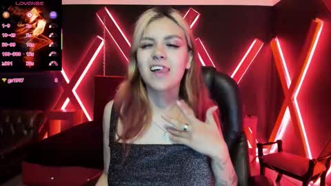 Snapshot of fabzy_fab chatting on March 2026 12:12:02 PM fabzy online show from March 2026 12:12:02 PM