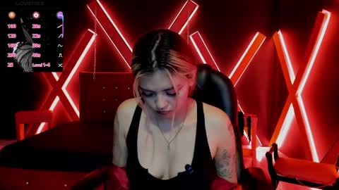 Snapshot of fabzy_fab chatting on March 2026 11:55:02 AM fabzy online show from March 2026 11:55:02 AM