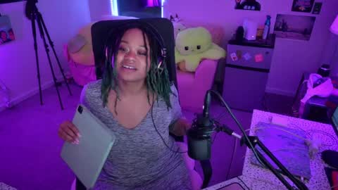 aisha online show from March 2025 05:51:01 AM