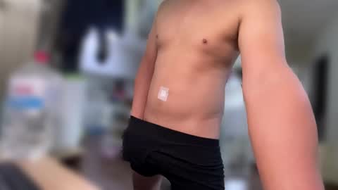 faint45508542 online show from December 2024 04:58:01 PM