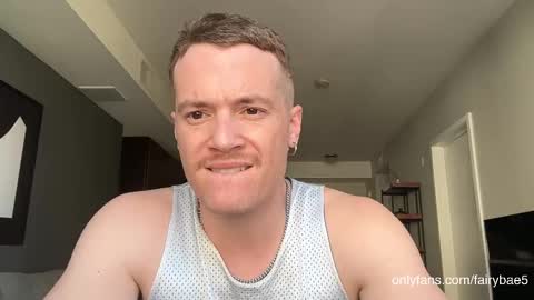 Travis online show from November 2025 11:03:01 PM