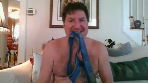 falconbator8 online show from December 2024 04:31:01 PM