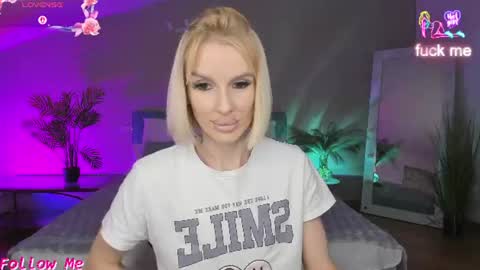 Lana online show from July 2026 12:13:01 AM