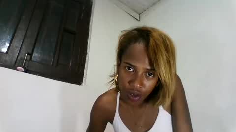 fallinah01 online show from July 2026 10:57:02 PM
