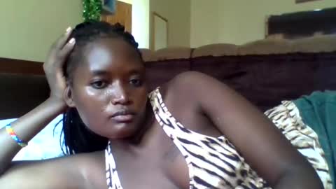 fancy_bellah online show from January 2025 08:38:02 AM