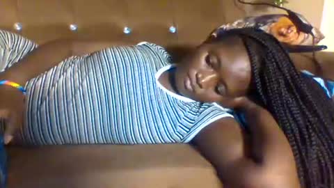 fancy_bellah online show from January 2025 03:57:02 PM