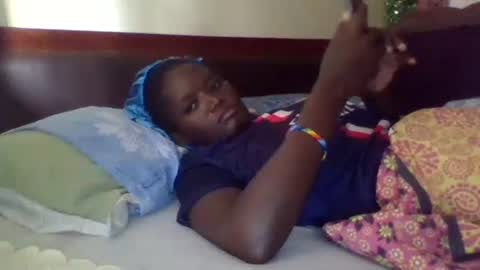 fancy_bellah online show from January 2025 04:09:02 AM