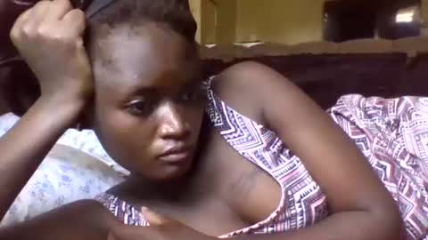 fancy_bellah online show from February 2025 02:06:02 PM