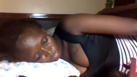 fancy_bellah online show from February 2025 07:10:01 PM