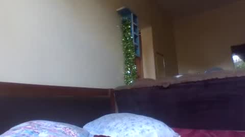 fancy_bellah online show from March 2025 01:51:01 PM