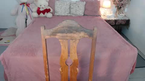 Layla online show from February 2025 02:19:02 AM