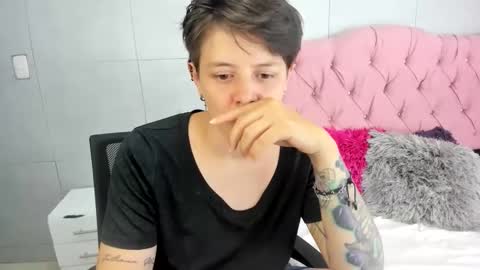 FANNY online show from November 2025 07:32:01 AM