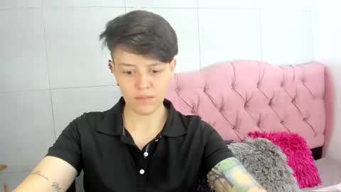 Snapshot of fanny_18 chatting on November 2025 07:57:01 PM FANNY online show from November 2025 07:57:01 PM