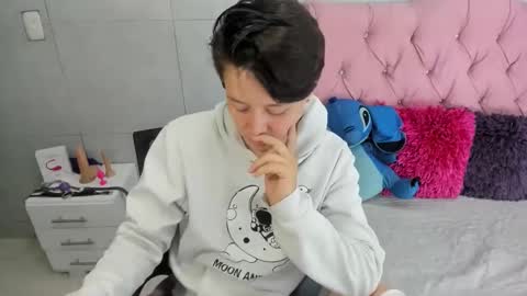 Snapshot of fanny_18 chatting on December 2025 11:45:02 PM FANNY online show from December 2025 11:45:02 PM