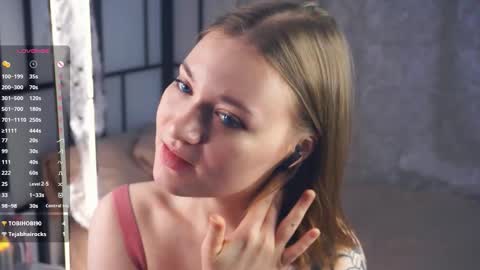 Snapshot of fannyedger chatting on November 2025 10:01:01 PM Adele online show from November 2025 10:01:01 PM