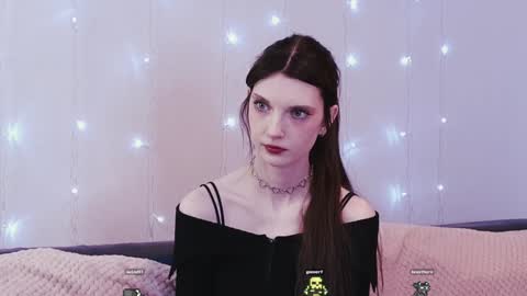 Kim online show from January 2025 10:27:02 PM