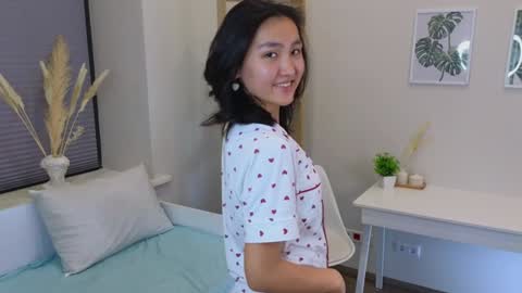 Snapshot of fannygarland chatting on January 2025 02:15:02 AM Eva online show from January 2025 02:15:02 AM