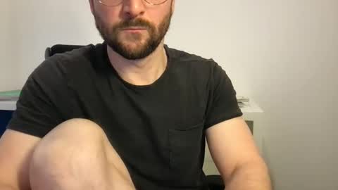 Snapshot of fantacyland chatting on December 2024 02:28:01 PM Alex online show from December 2024 02:28:01 PM