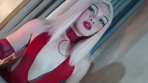 DANIELLA - DONT FORGET TO GIVE ME A THUMBSU UP online show from January 2026 05:22:01 AM