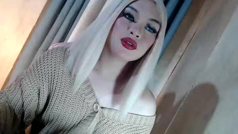 DANIELLA - DONT FORGET TO GIVE ME A THUMBSU UP online show from May 2026 09:55:01 PM