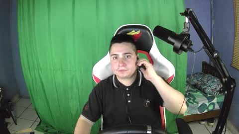 Snapshot of faon_ chatting on October 2025 08:05:02 AM faon_ online show from October 2025 08:05:02 AM