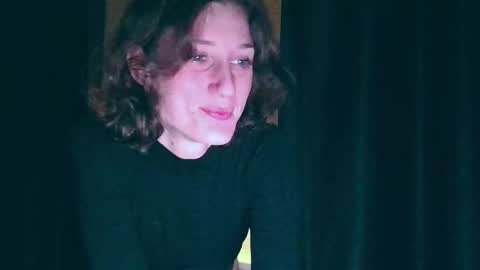 Kira online show from October 2025 10:53:02 PM