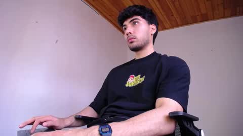 Snapshot of farid_24 chatting on November 2025 07:02:02 PM farid_24 online show from November 2025 07:02:02 PM