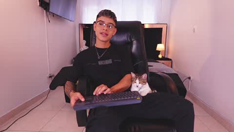 farid_jake_ online show from January 2025 09:46:01 PM