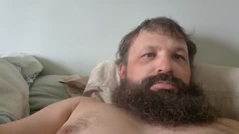 Snapshot of farm2boy chatting on April 2026 04:23:02 PM Farm2boy online show from April 2026 04:23:02 PM