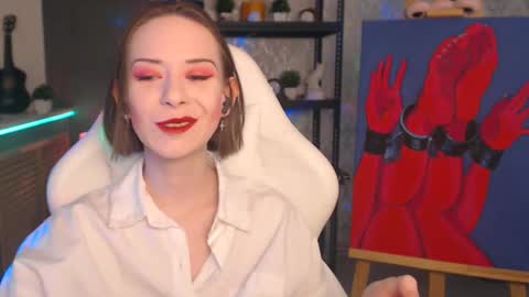 Fascinating   Eyes online show from December 2025 06:22:01 AM