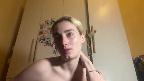 Snapshot of faseremx chatting on September 2025 12:16:01 AM Gattino online show from September 2025 12:16:01 AM