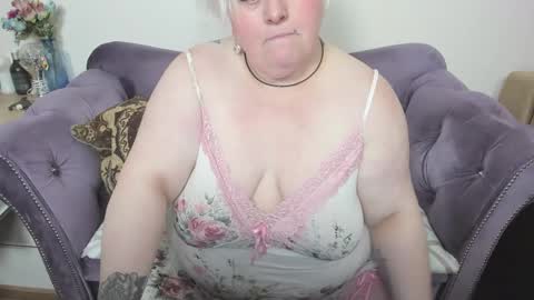 fashiona online show from January 2026 09:09:01 PM