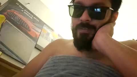 fasrocky online show from October 2025 11:28:02 PM