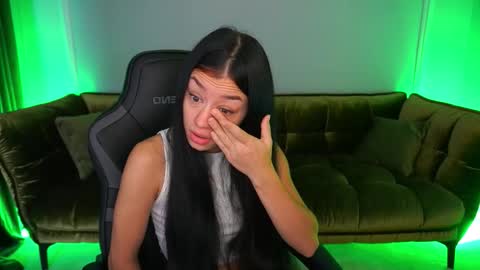 Nellie online show from October 2025 09:49:01 PM