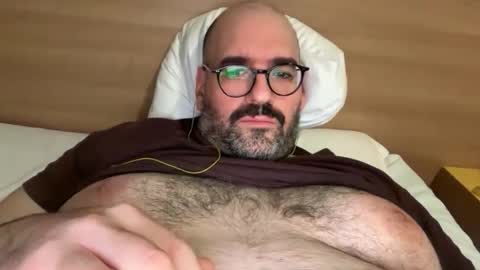 Mammouth online show from October 2025 11:03:02 PM