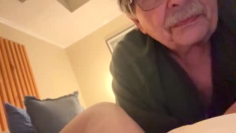 Snapshot of fatdickad chatting on November 2025 06:40:02 AM fatdickad online show from November 2025 06:40:02 AM